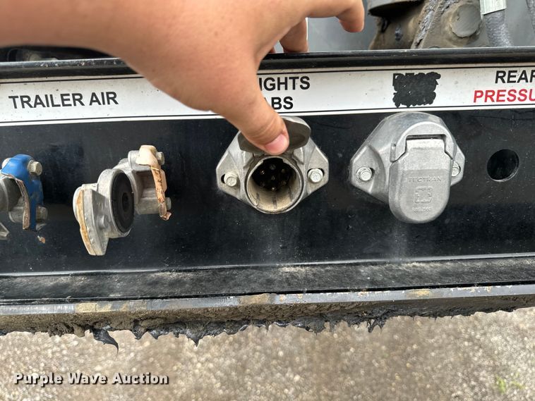 image for item EH4363 2022 Side Dump Industries DS39BAH1R2R11 side dump trailer