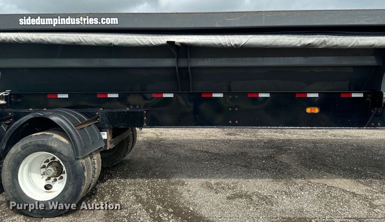 image for item EH4363 2022 Side Dump Industries DS39BAH1R2R11 side dump trailer