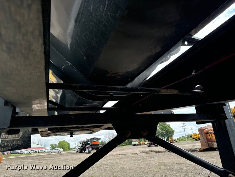 image for item EH4363 2022 Side Dump Industries DS39BAH1R2R11 side dump trailer