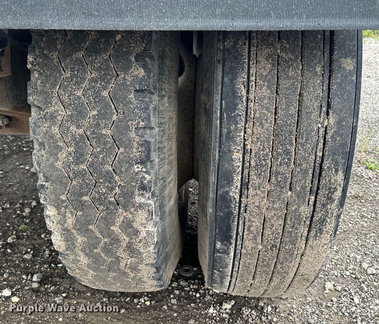 image for item EH4363 2022 Side Dump Industries DS39BAH1R2R11 side dump trailer