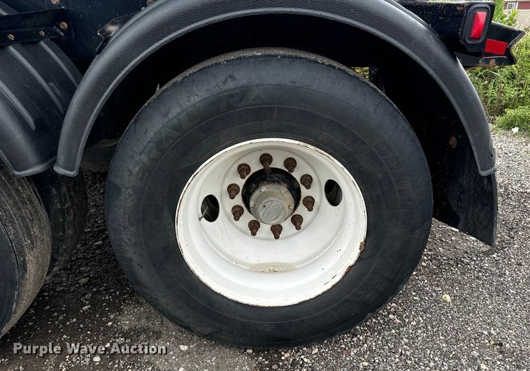 image for item EH4363 2022 Side Dump Industries DS39BAH1R2R11 side dump trailer