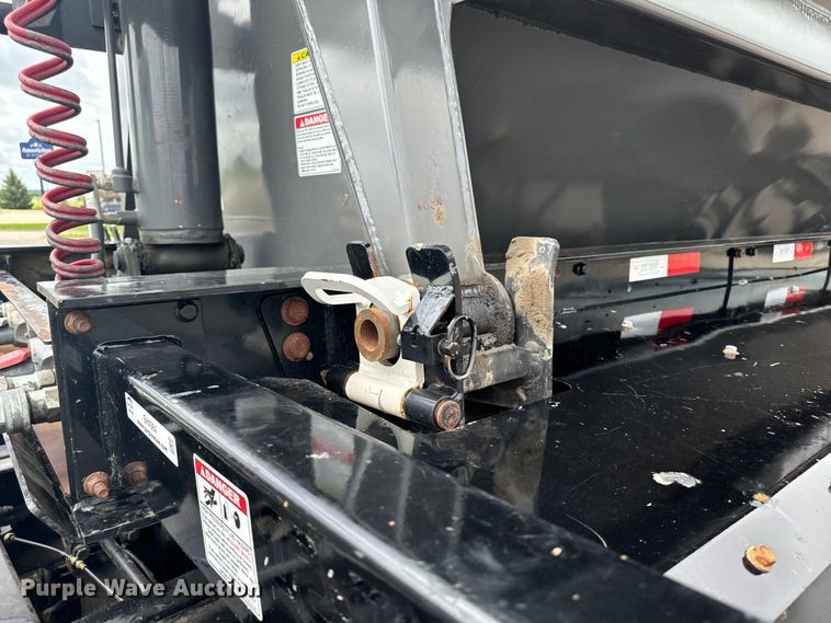 image for item EH4364 2022 Side Dump Industries DS47CAR3R2T11 side dump trailer