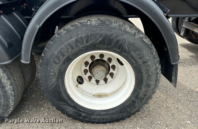 image for item EH4364 2022 Side Dump Industries DS47CAR3R2T11 side dump trailer