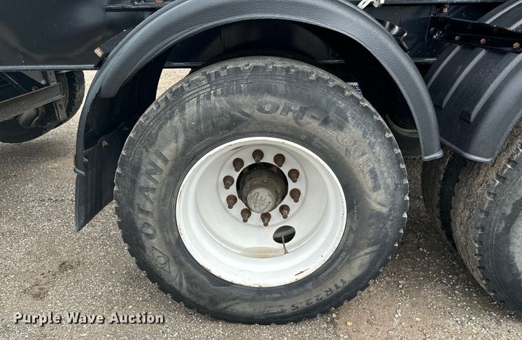 image for item EH4364 2022 Side Dump Industries DS47CAR3R2T11 side dump trailer