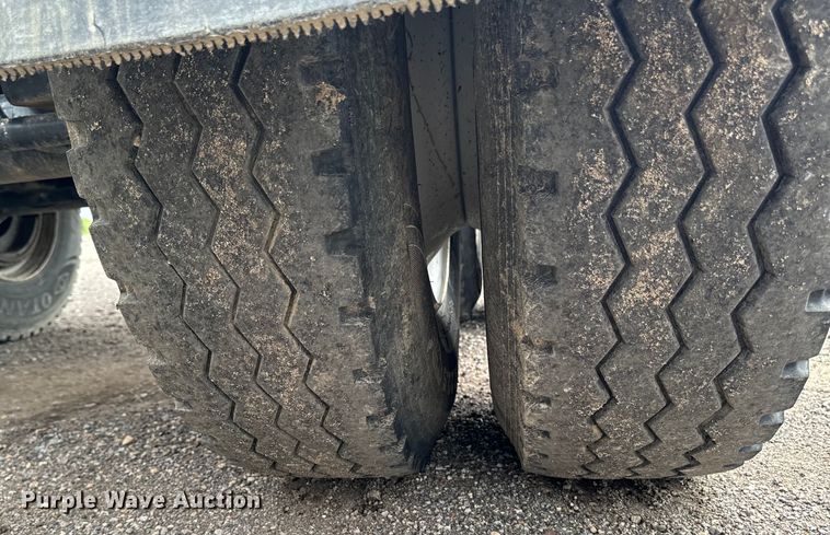 image for item EH4364 2022 Side Dump Industries DS47CAR3R2T11 side dump trailer