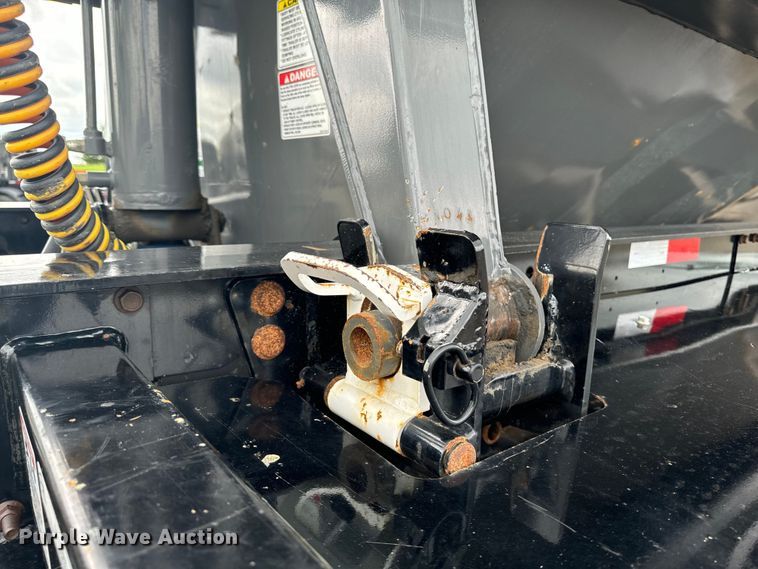 image for item EH4365 2022 Side Dump Industries DS39BAH1R2R11 side dump trailer