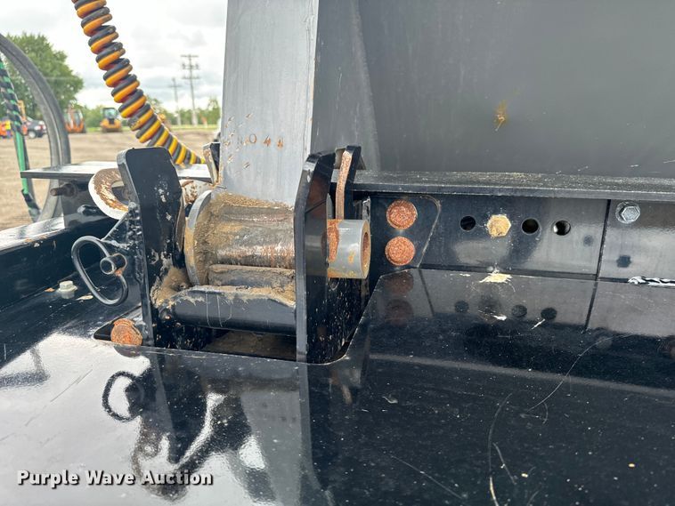 image for item EH4365 2022 Side Dump Industries DS39BAH1R2R11 side dump trailer