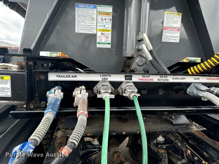 image for item EH4365 2022 Side Dump Industries DS39BAH1R2R11 side dump trailer