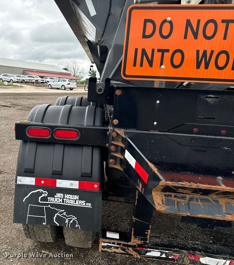 image for item EH4365 2022 Side Dump Industries DS39BAH1R2R11 side dump trailer