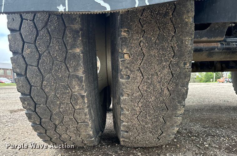 image for item EH4365 2022 Side Dump Industries DS39BAH1R2R11 side dump trailer