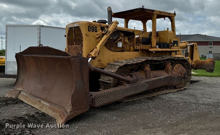 image for item EH4366 1973 Caterpillar D9G dozer