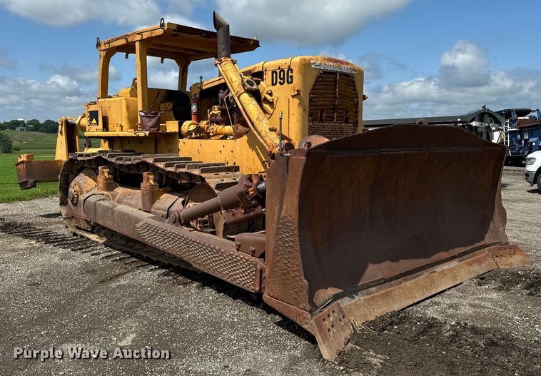 image for item EH4366 1973 Caterpillar D9G dozer
