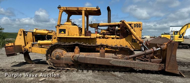 image for item EH4366 1973 Caterpillar D9G dozer