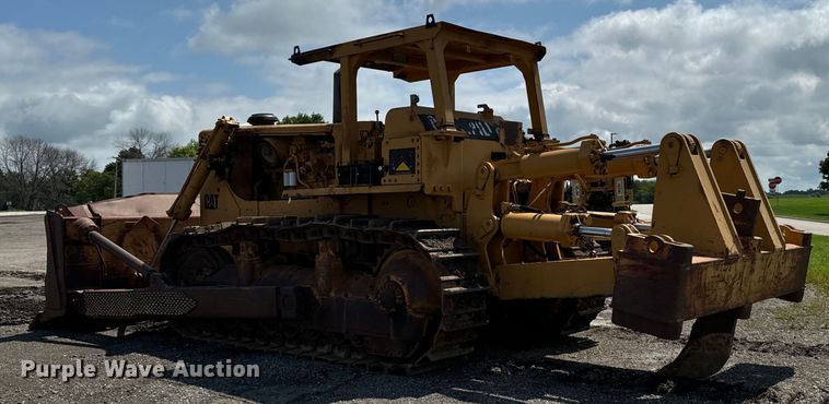 image for item EH4366 1973 Caterpillar D9G dozer