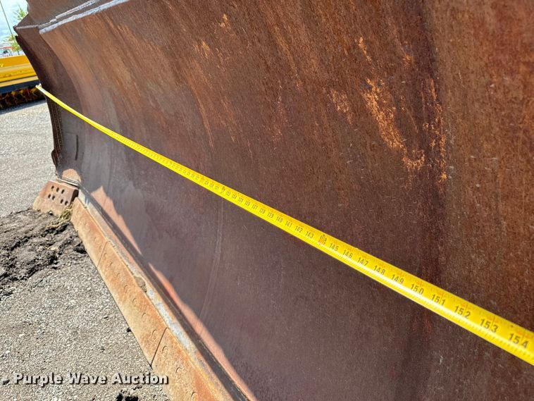 image for item EH4366 1973 Caterpillar D9G dozer