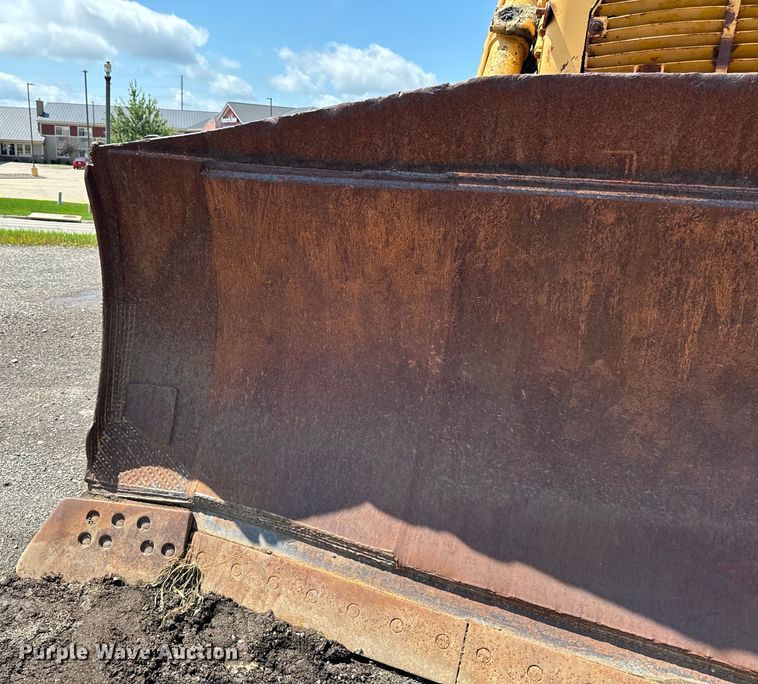 image for item EH4366 1973 Caterpillar D9G dozer