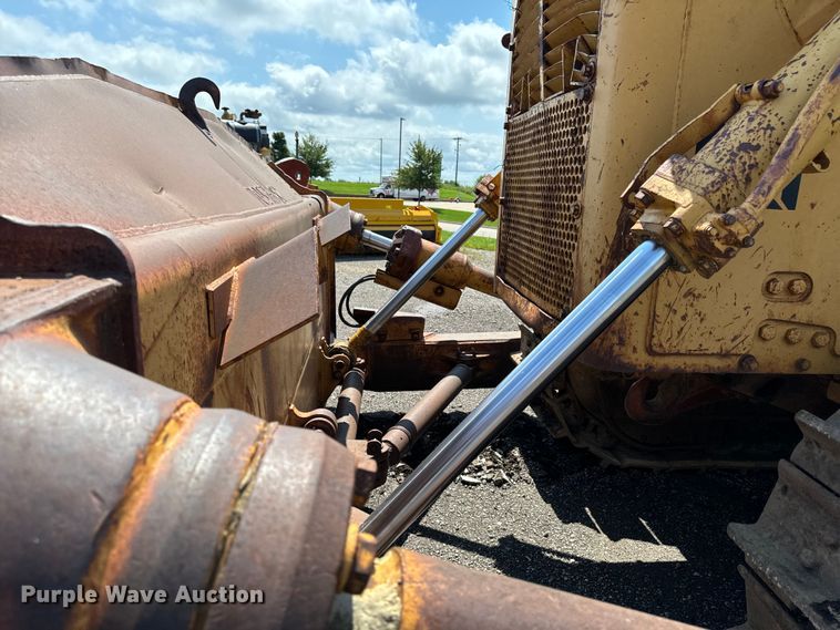 image for item EH4366 1973 Caterpillar D9G dozer