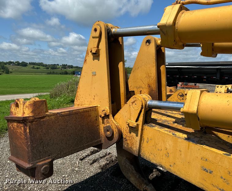 image for item EH4366 1973 Caterpillar D9G dozer