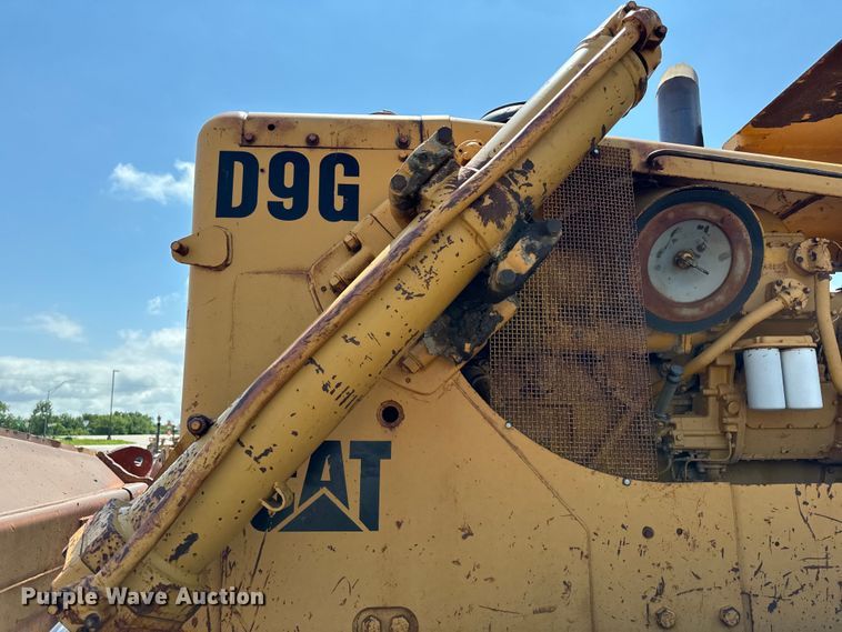 image for item EH4366 1973 Caterpillar D9G dozer