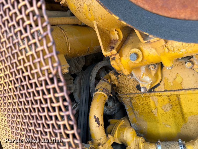 image for item EH4366 1973 Caterpillar D9G dozer