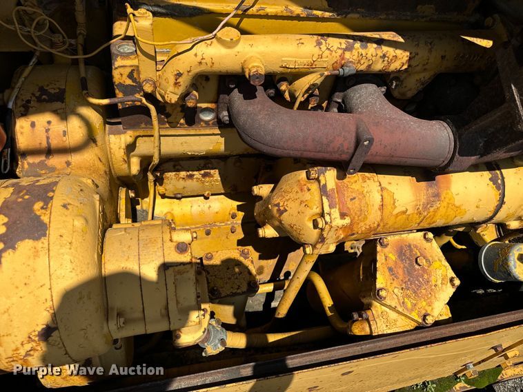 image for item EH4366 1973 Caterpillar D9G dozer