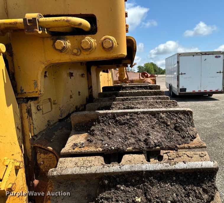 image for item EH4366 1973 Caterpillar D9G dozer