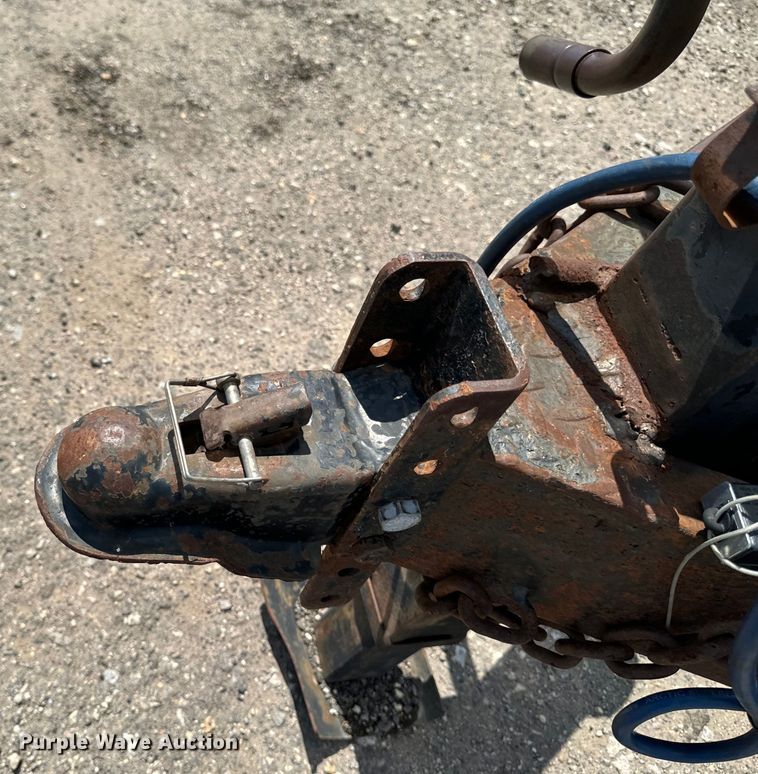 image for item EH4367 2012 Duramax DWF8520TA enclosed cargo trailer