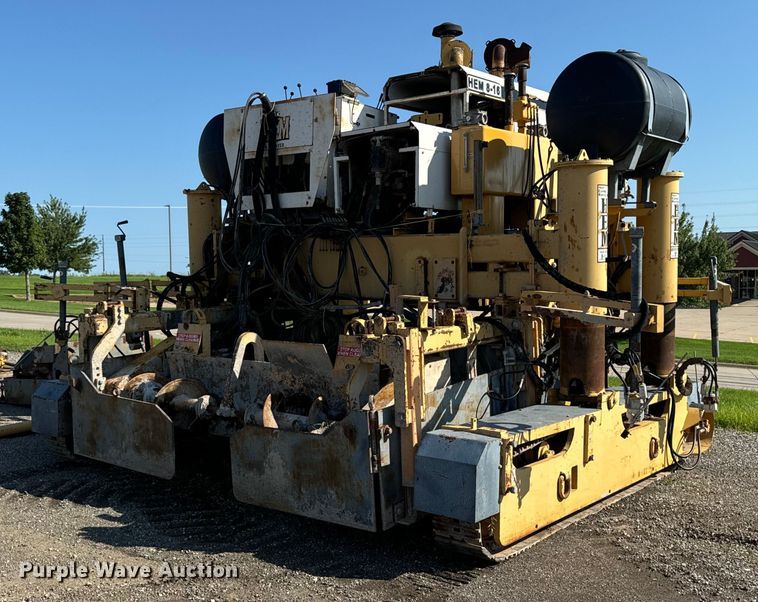 image for item EH4368 HEM 8-16 slip form paver