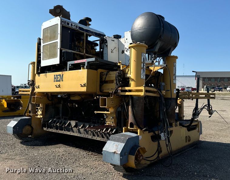 image for item EH4368 HEM 8-16 slip form paver