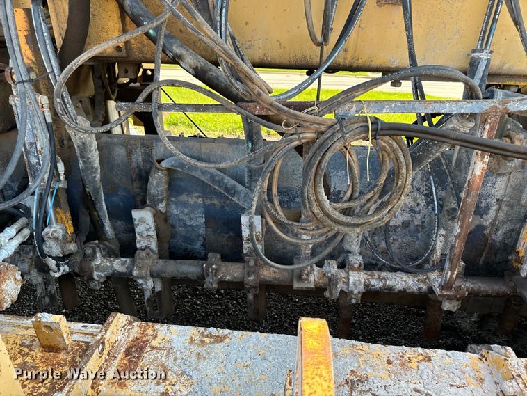 image for item EH4368 HEM 8-16 slip form paver