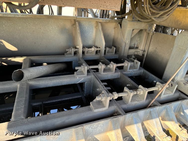 image for item EH4368 HEM 8-16 slip form paver