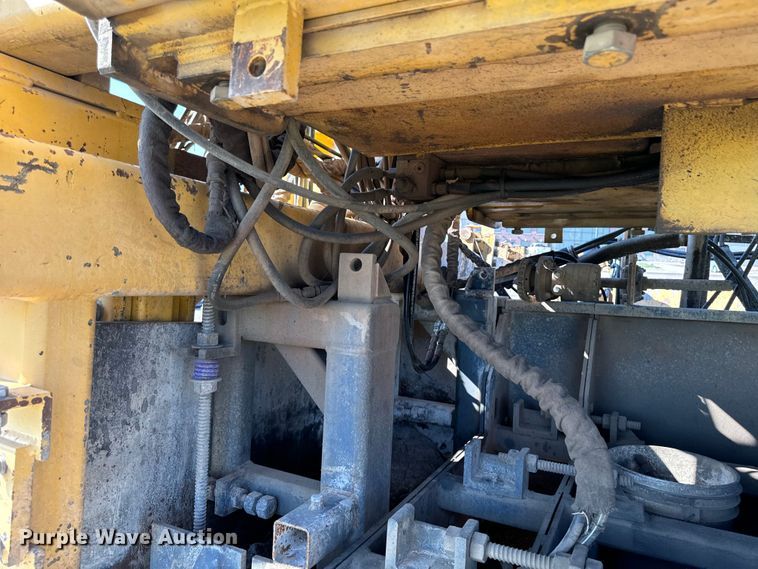 image for item EH4368 HEM 8-16 slip form paver