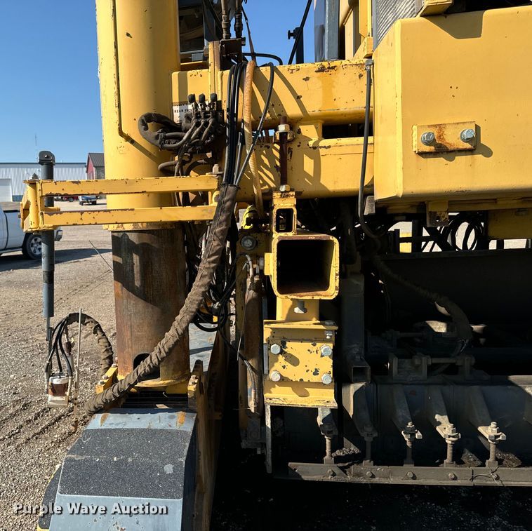 image for item EH4368 HEM 8-16 slip form paver