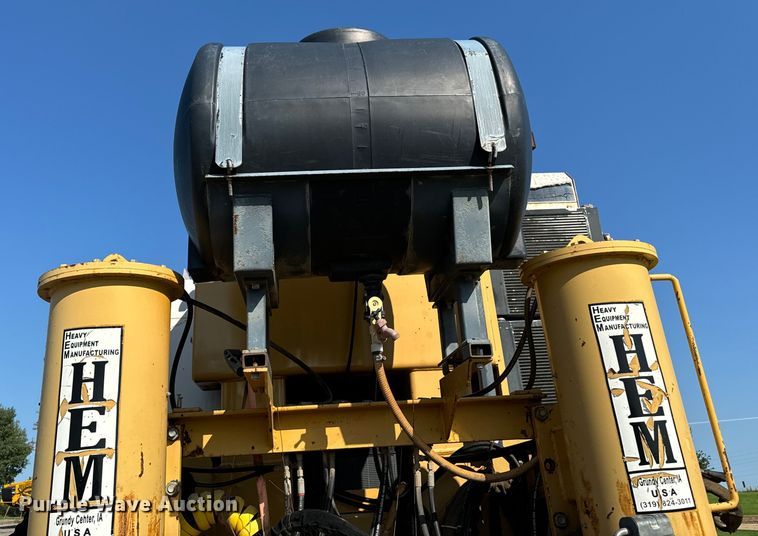 image for item EH4368 HEM 8-16 slip form paver