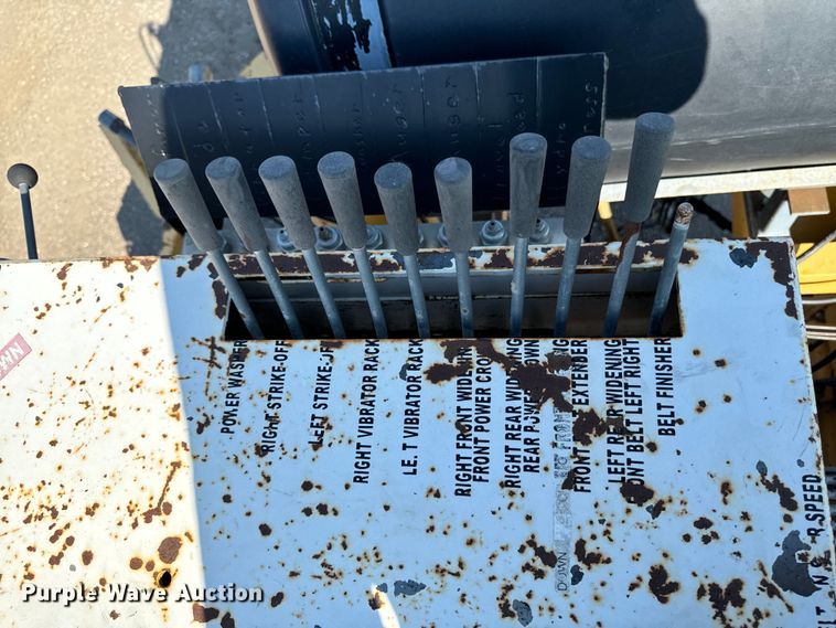 image for item EH4368 HEM 8-16 slip form paver