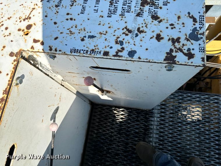 image for item EH4368 HEM 8-16 slip form paver