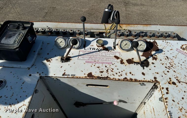 image for item EH4368 HEM 8-16 slip form paver