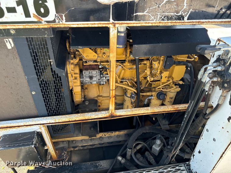 image for item EH4368 HEM 8-16 slip form paver