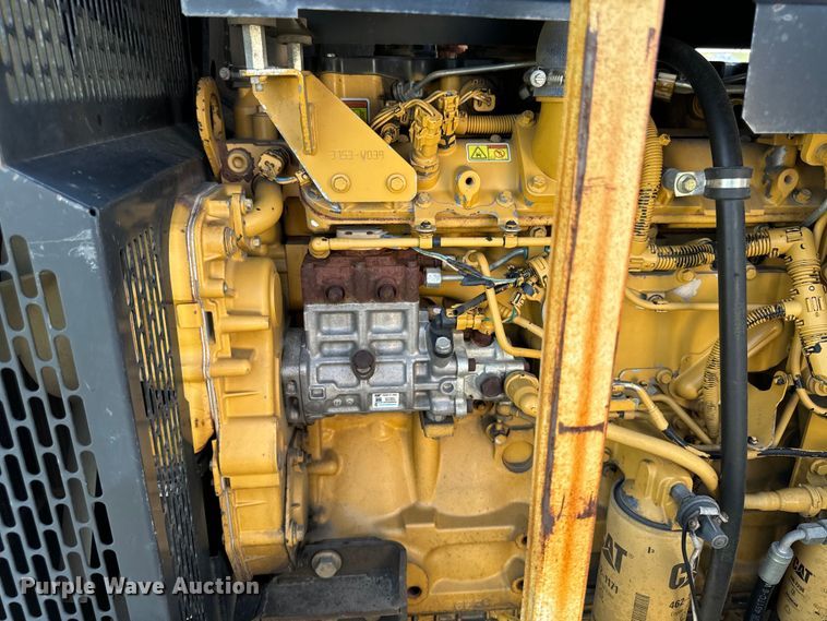 image for item EH4368 HEM 8-16 slip form paver