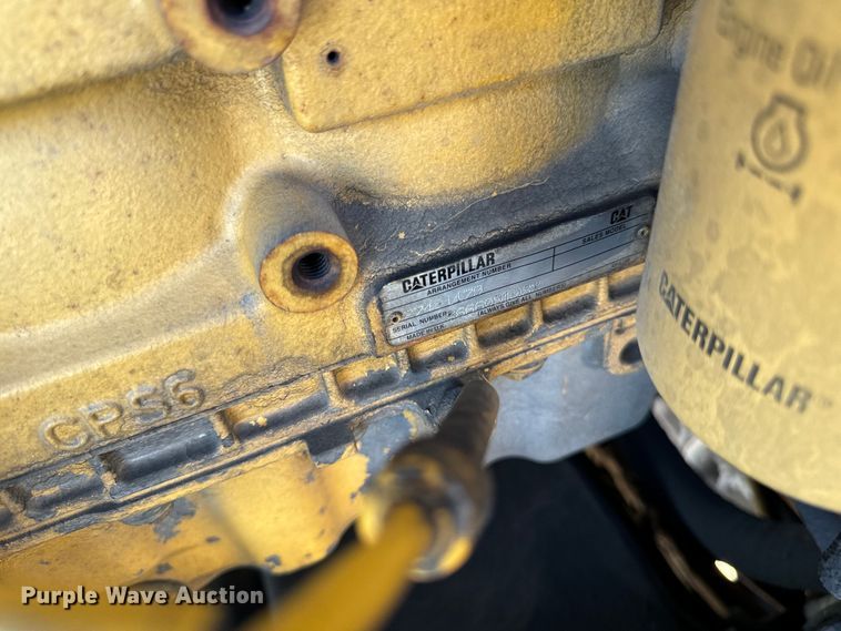 image for item EH4368 HEM 8-16 slip form paver