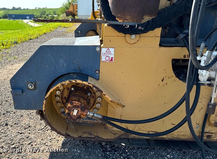 image for item EH4368 HEM 8-16 slip form paver