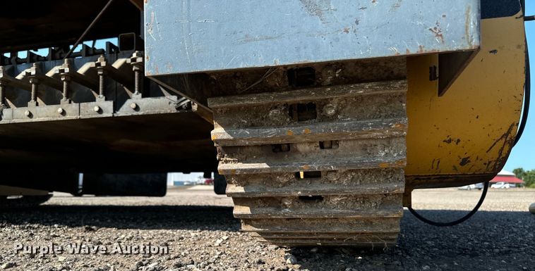 image for item EH4368 HEM 8-16 slip form paver