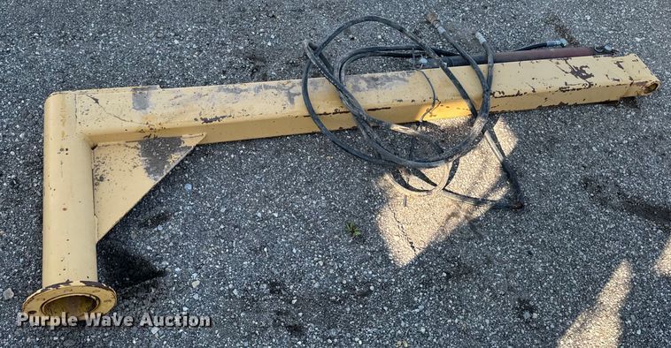 image for item EH4368 HEM 8-16 slip form paver