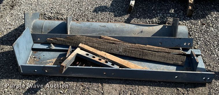 image for item EH4368 HEM 8-16 slip form paver