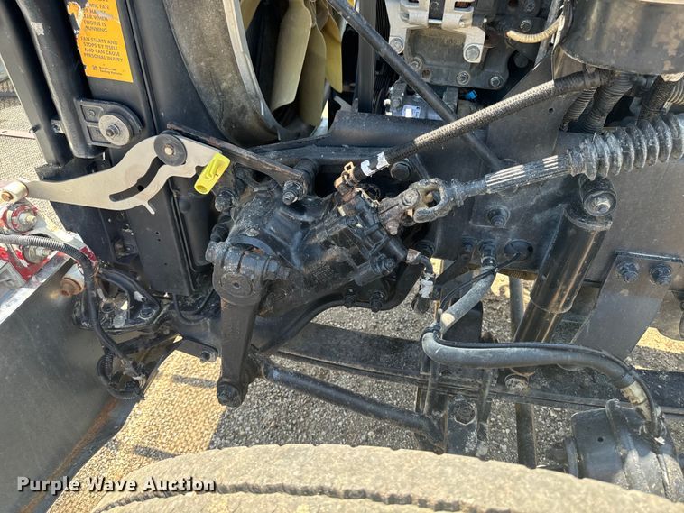 image for item EH4369 2013 Peterbilt 388 semi truck