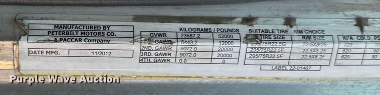 image for item EH4369 2013 Peterbilt 388 semi truck