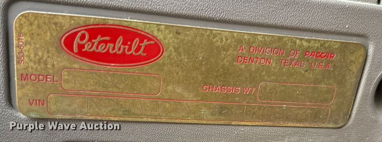 image for item EH4369 2013 Peterbilt 388 semi truck