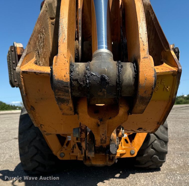 image for item EH4370 2013 Case  590 Super N backhoe