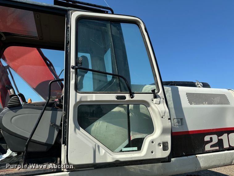 image for item EH4371 2012 Link-Belt  210 X2 excavator