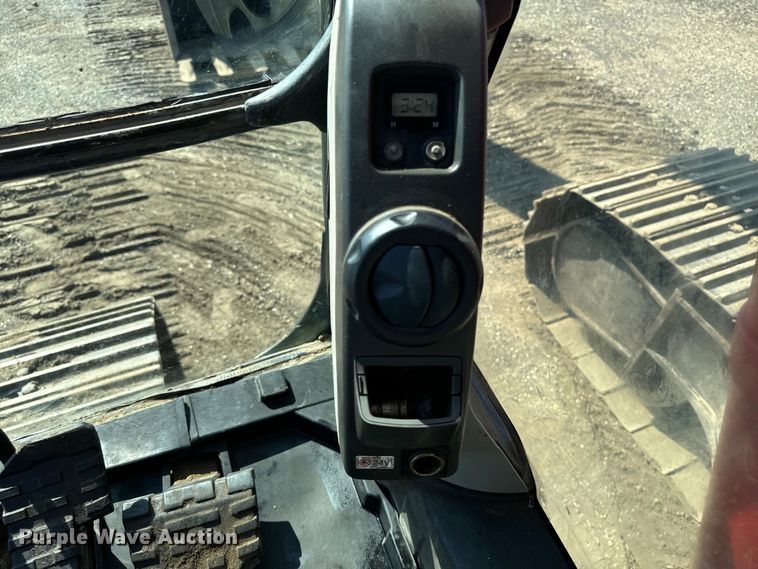 image for item EH4371 2012 Link-Belt  210 X2 excavator